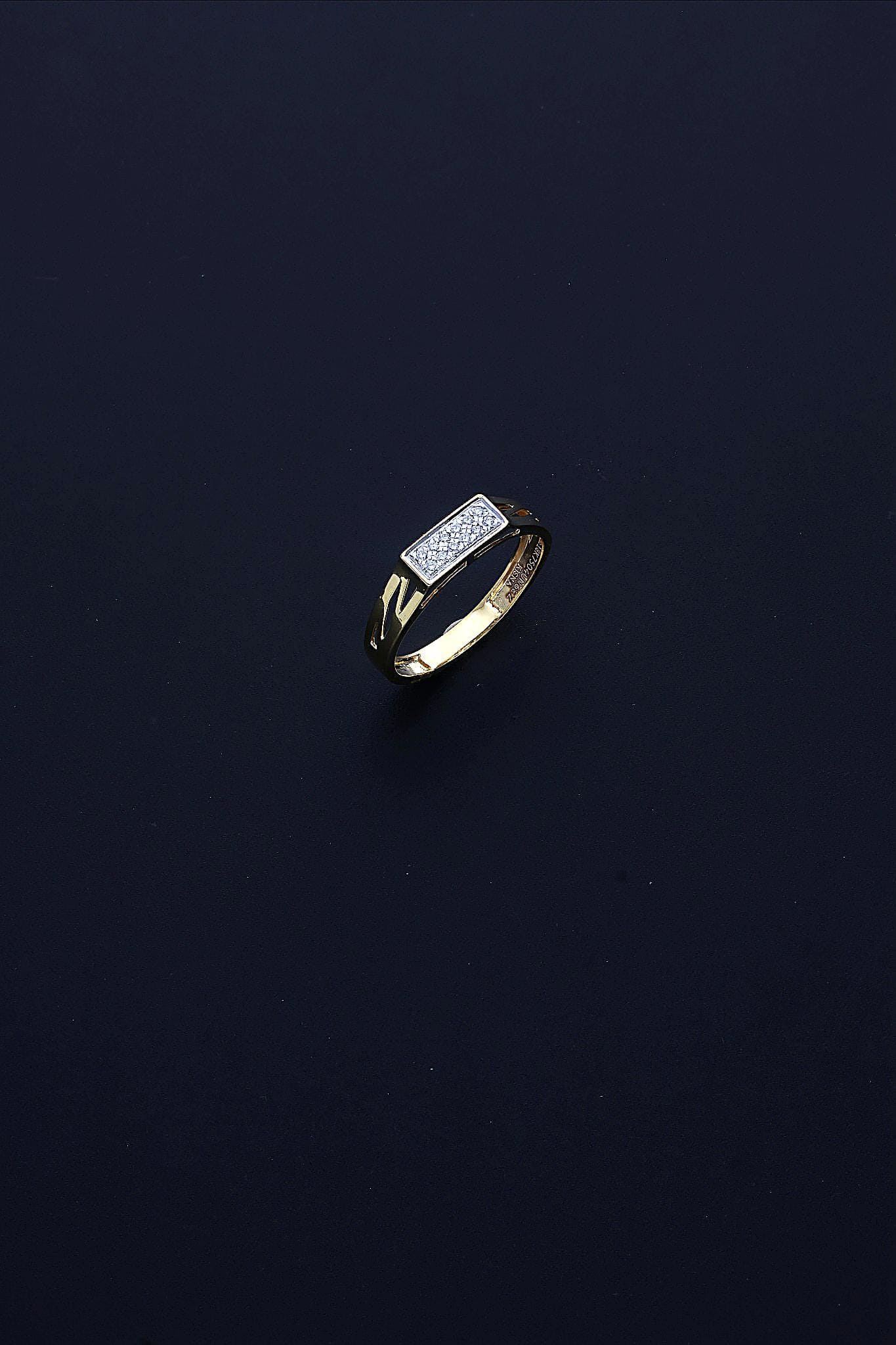 Three Stone Diamond Ring